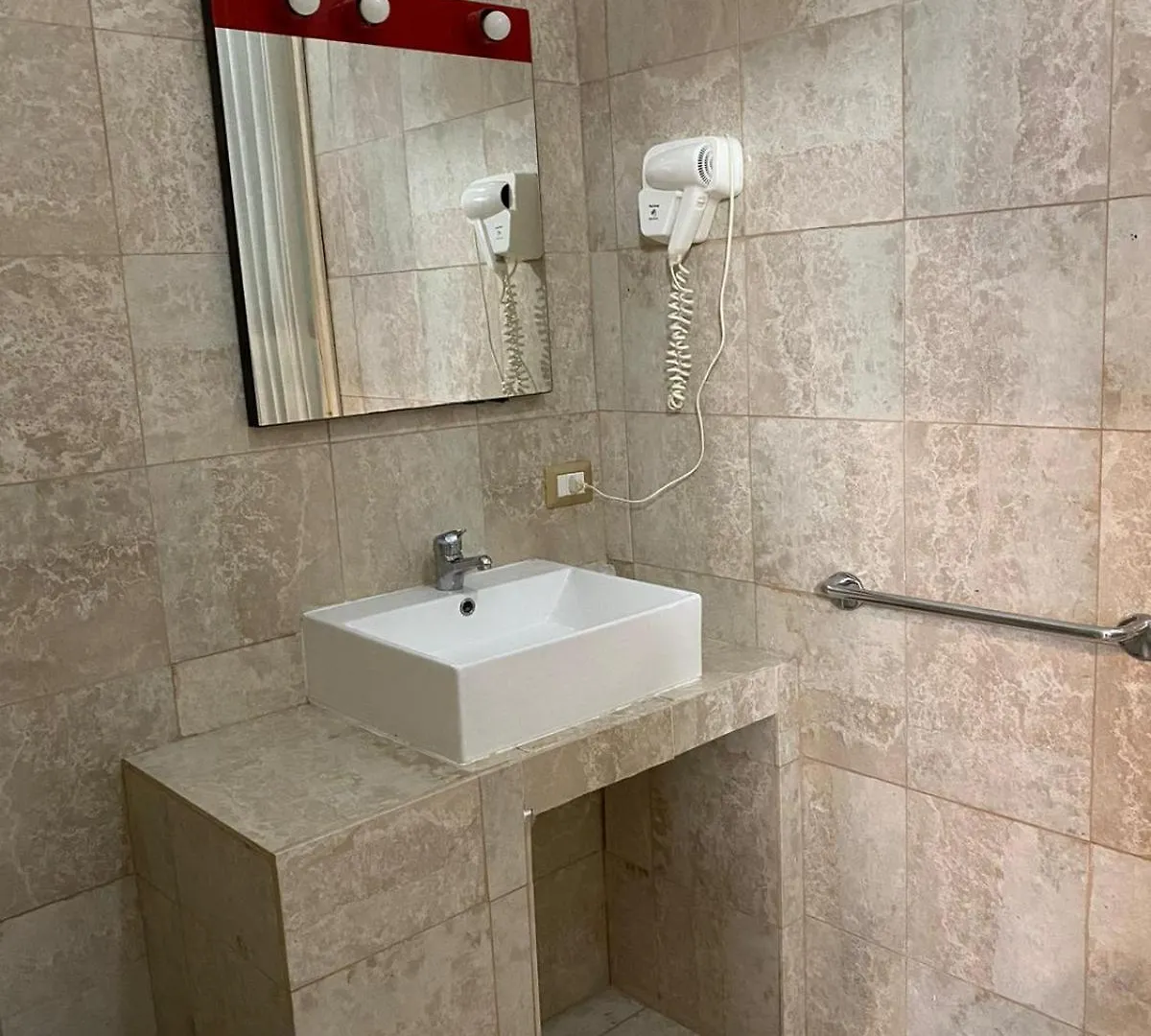 Hotel Morandi Sanremo 3*,